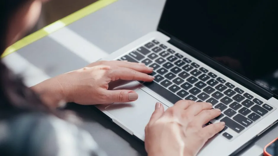Business Email vs Free Gmail: Which Is Better?