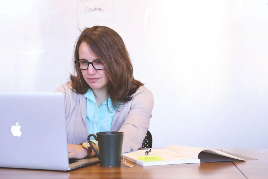 Business Email vs Free Gmail: Which Is Better?