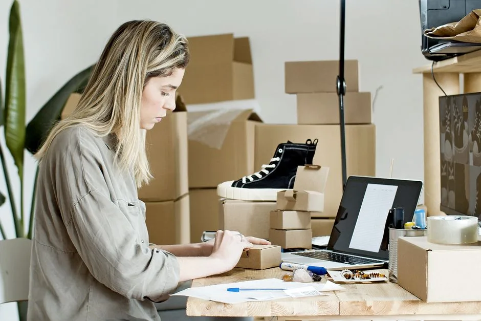 E-commerce Logistics in Central Africa: Challenges & Solutions
