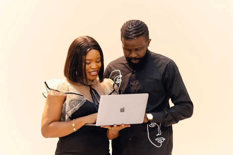 Les outils numériques indispensables pour une startup camerounaise